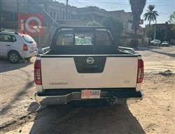 نیسان نەڤارا